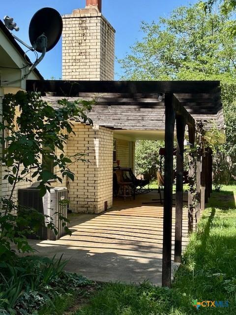119 Gateway Cir, Gatesville, TX 76528 - view of patio featuring cooling unit