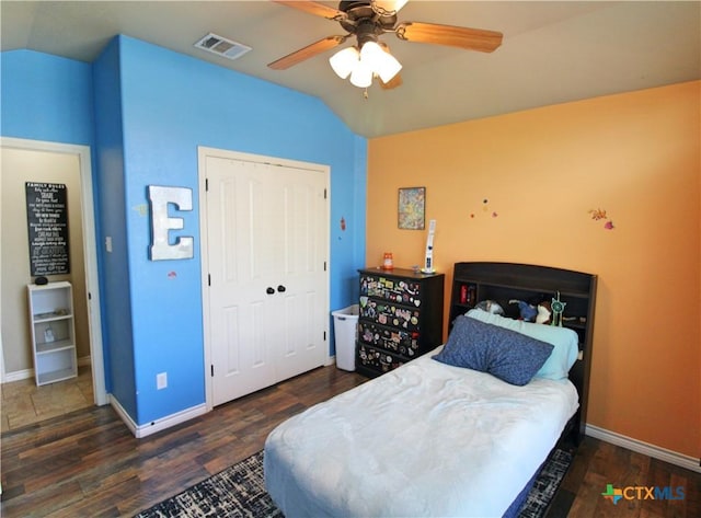 6704 Deorsam Loop, Killeen, TX 76542 - bedroom featuring lofted ceiling, baseboards, wood finished floors, a closet, and ceiling fan
