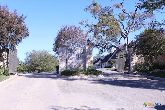 Listing photo 2 for 6632 Misty Creek Ln, Temple TX 76502