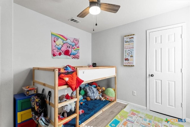 bedroom with ceiling fan