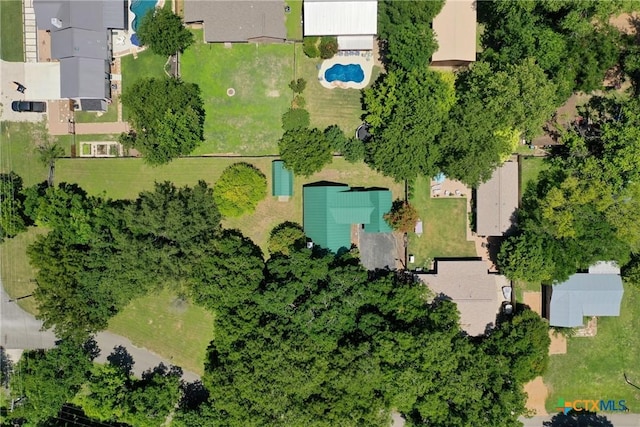 2662 Edgegrove, Canyon Lake, TX 78133 - drone / aerial view of a pool