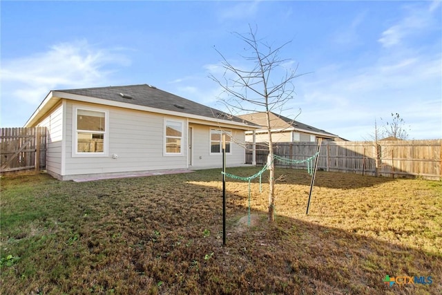 9063 Rancher Trl, Seguin, TX 78155 - view of back of property