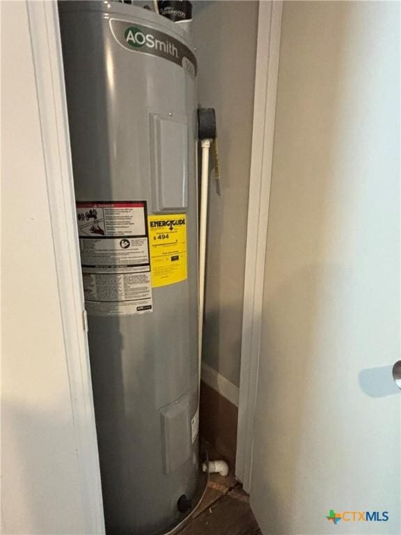 1403 Bill Tindall Ave, Seadrift, TX 77983 - utilities featuring electric water heater