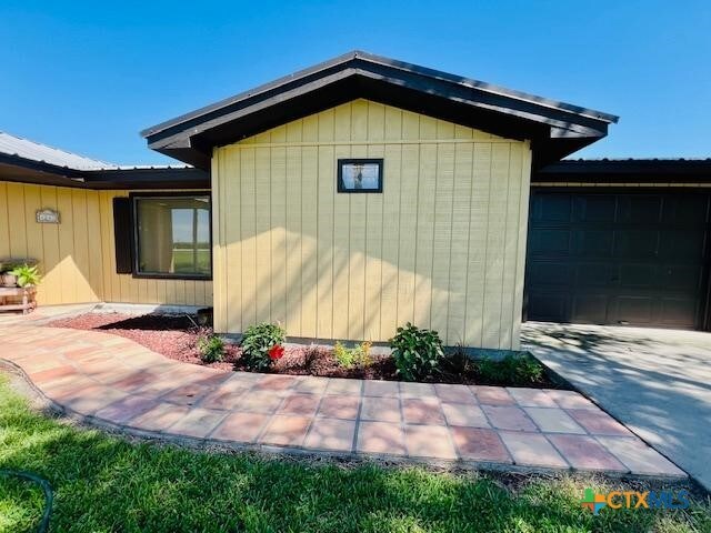 4241 Wood Hi Rd, Victoria, TX 77905 - photo 10