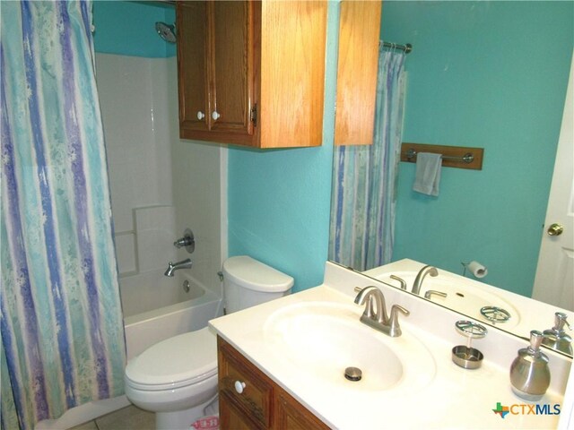 1104 N Blair St, Belton, TX 76513 - bathroom featuring vanity and shower / bath combo