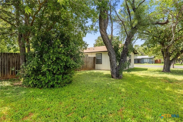 907 Apple St, Fredericksburg, TX 78624 - photo 29