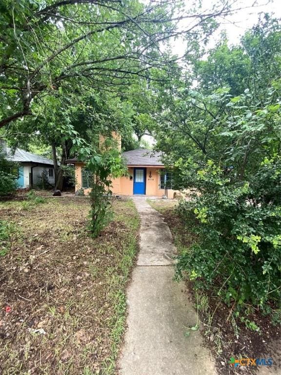 948 Sycamore St, San Marcos, TX 78666 - view of front of home featuring stucco siding