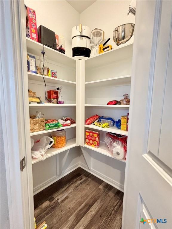 109 Opal Way, Port Lavaca, TX 77979 - view of pantry