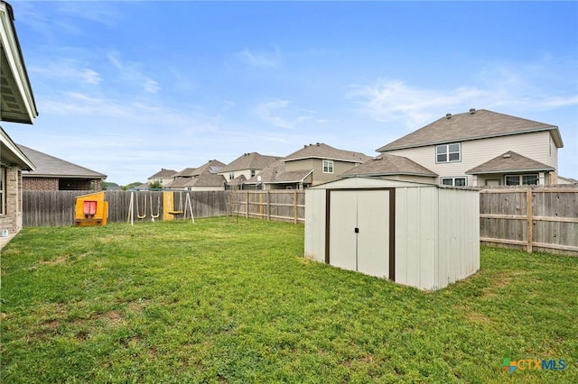 900 Holliday Dr, Killeen, TX 76542 - view of yard featuring a residential view