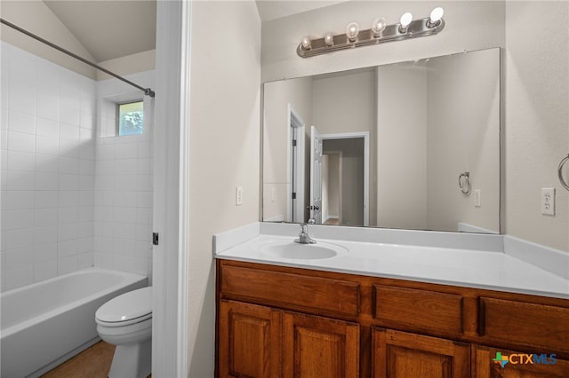 1018 Canyon Maple Rd, Pflugerville, TX 78660 - full bath with toilet, vanity, shower / washtub combination, and lofted ceiling