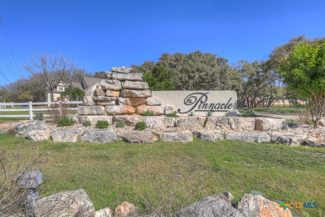 Listing photo 2 for 331 Suncrest Dr, New Braunfels TX 78132