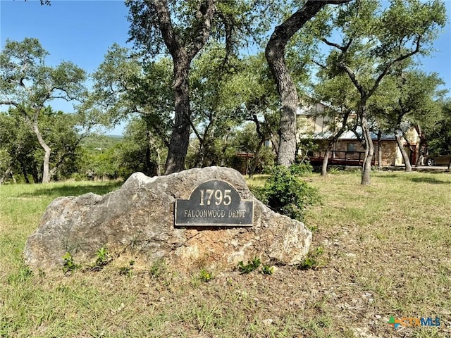 1795 Falconwood Dr, San Marcos, TX 78666 - community / neighborhood sign featuring a yard