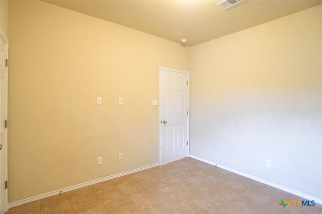 2102 Golden Eagle Dr, Killeen, TX 76549 - unfurnished room featuring baseboards