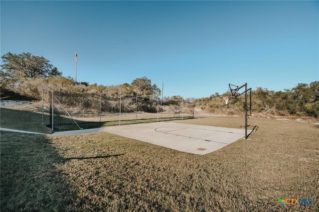 194 Panorama Ln, Victoria, TX 77905 - view of sport court featuring community basketball court and a lawn