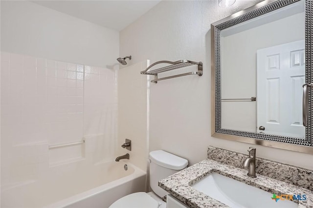 2033 Northview Dr, San Marcos, TX 78666 - full bathroom with vanity and shower / bathtub combination