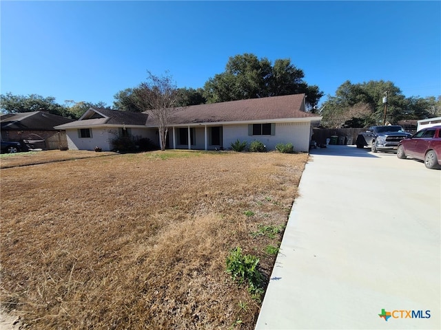 205 Birchwood Dr, Victoria, TX 77901