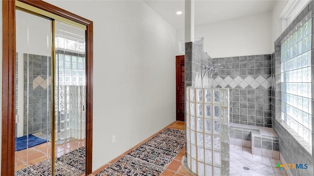 680 Saddleridge Dr, Wimberley, TX 78676 - full bath with a walk in shower and plenty of natural light