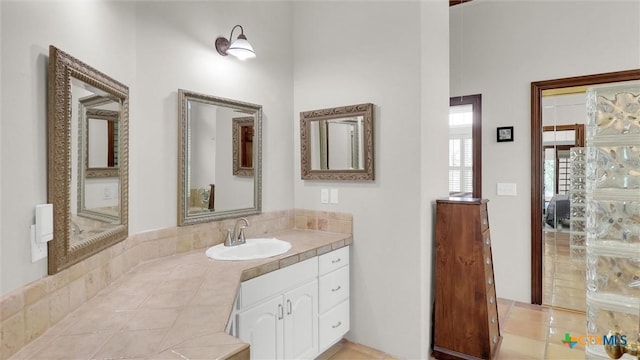 680 Saddleridge Dr, Wimberley, TX 78676 - bathroom with vanity