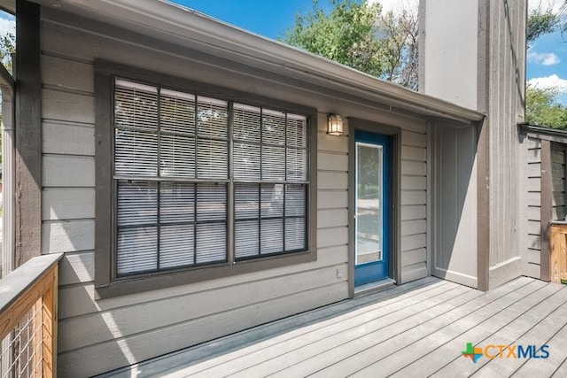 1102/1104/1106 Academy St, San Marcos, TX 78666 - view of wooden deck