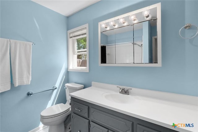 118 Byron Ln, Victoria, TX 77901 - full bath with vanity and curtained shower
