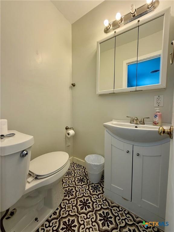 416 W Thompson Ave, Temple, TX 76501 - photo 21