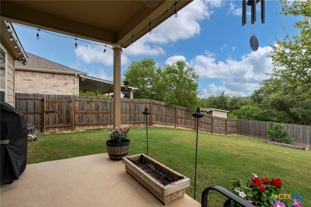 12530 Crockett Way, San Antonio, TX 78253 - fenced backyard featuring a patio area