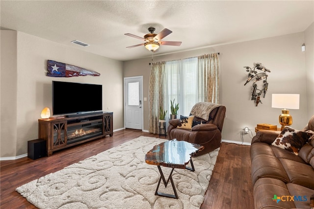 12530 Crockett Way, San Antonio, TX 78253 - living area featuring a ceiling fan and wood finished floors