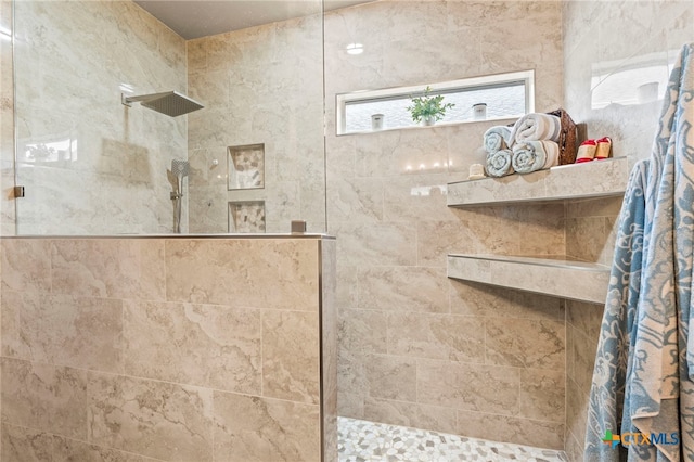 12530 Crockett Way, San Antonio, TX 78253 - full bath with walk in shower
