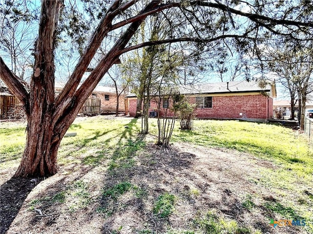 305 Carothers St, Copperas Cove, TX 76522 - view of yard