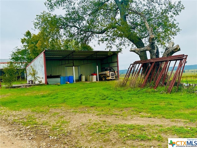 view of outdoor structure