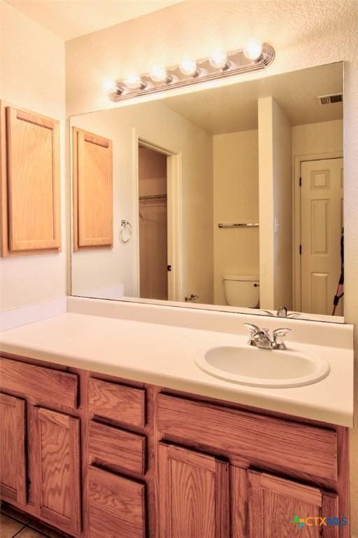219 Starling Crk, New Braunfels, TX 78130 - bathroom with vanity and toilet