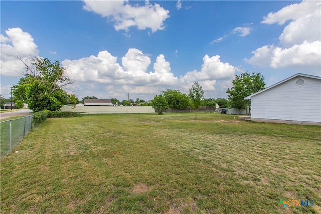 575 Live Oak Dr, Bertram, TX 78605 - view of yard