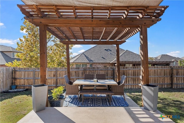 5502 Kent Dr, Belton, TX 76513 - fenced backyard with a pergola, outdoor dining area, and a patio area