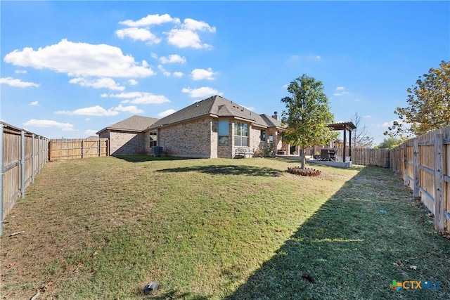 5502 Kent Dr, Belton, TX 76513 - fenced backyard with a patio area