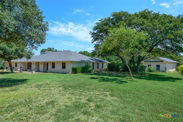 exterior space featuring a yard