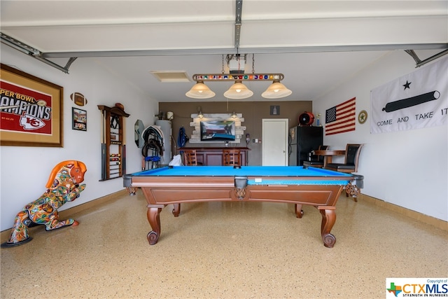 rec room featuring pool table