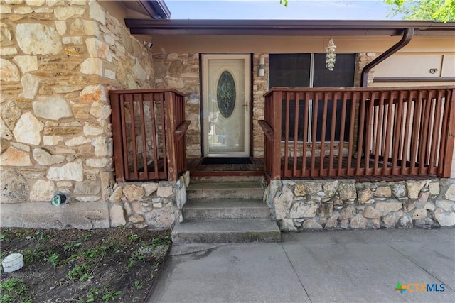806 S 23rd St, Copperas Cove, TX 76522 - view of exterior entry with stone siding and a porch