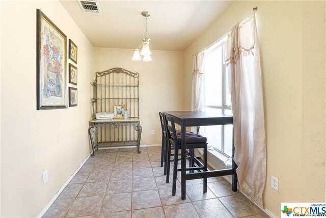1074 Fm 3219, Harker Heights, TX 76548 - dining space featuring baseboards and a chandelier