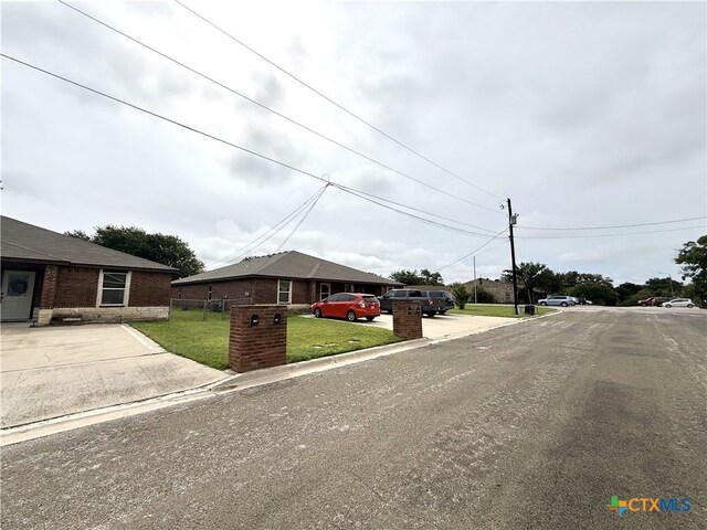 801AND803 S Live Oak St, Lampasas, TX 76550 - view of asphalt road