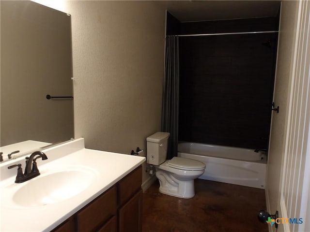 2807 Terrace Dr, Killeen, TX 76543 - full bathroom featuring toilet, shower / bathtub combination with curtain, and vanity