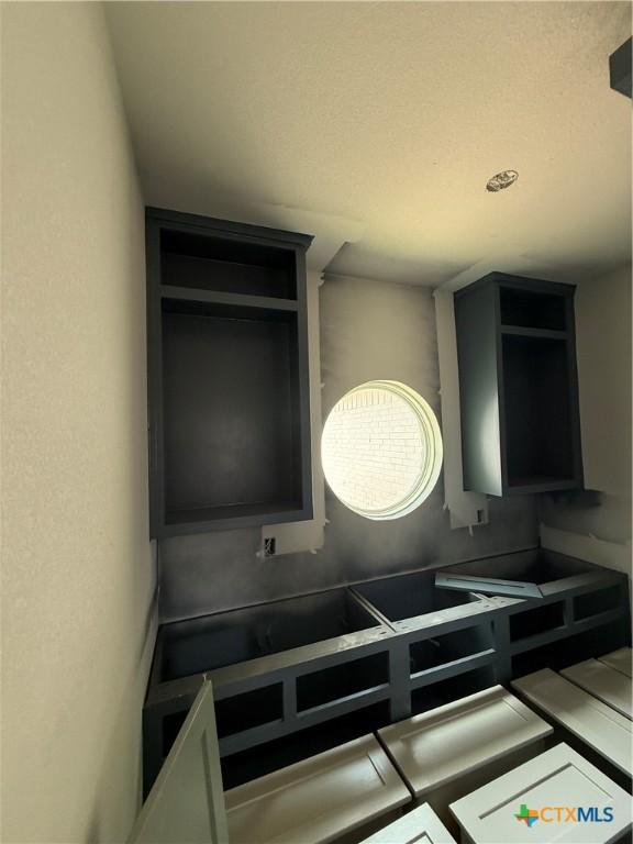 1242 Ambrose Dr, Salado, TX 76503 - view of corridor