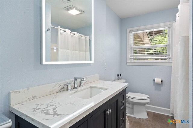 4007 Austin Ave, Waco, TX 76710 - full bathroom with vanity and curtained shower