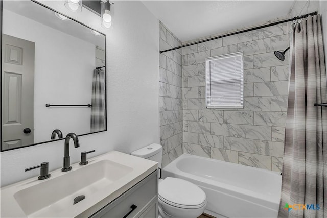 2316 Schwertner Dr, Killeen, TX 76543 - bathroom featuring shower / tub combo and vanity
