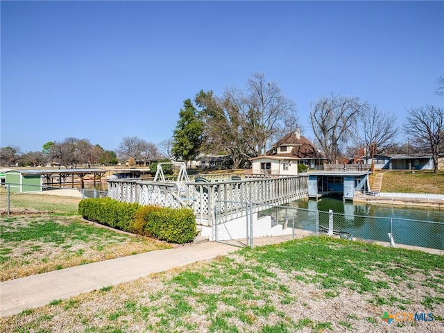 106 Flamingo Cir, Marble Falls, TX 78654 - surrounding community featuring fence