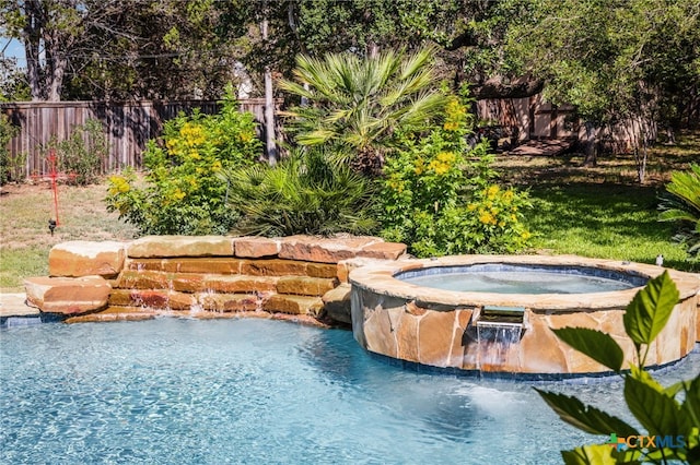 19530 Creekview Oaks, San Antonio, TX 78266 - view of swimming pool featuring a pool with connected hot tub