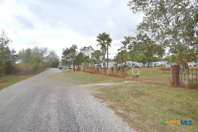 2213 SW Ben Jordan St, Victoria, TX 77901