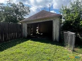 712 W 3rd St, Mcgregor, TX 76657 - photo 26