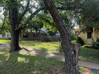 712 W 3rd St, Mcgregor, TX 76657 - photo 3