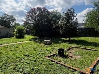 712 W 3rd St, Mcgregor, TX 76657 - photo 24