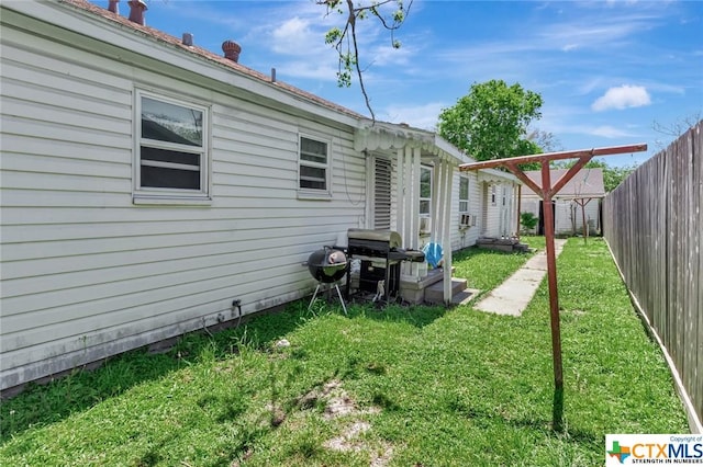 1005 Macarthur St, Victoria, TX 77901 - view of yard